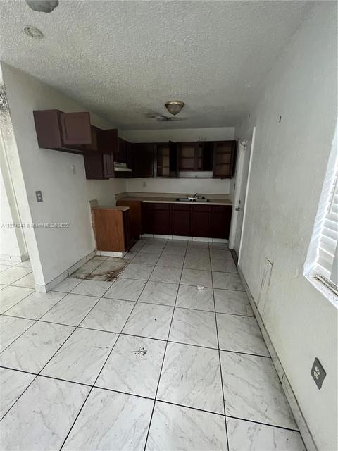 3045 NW 76th St, Miami, FL 33147 photo 11