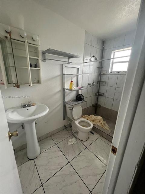 3045 NW 76th St, Miami, FL 33147 photo 8