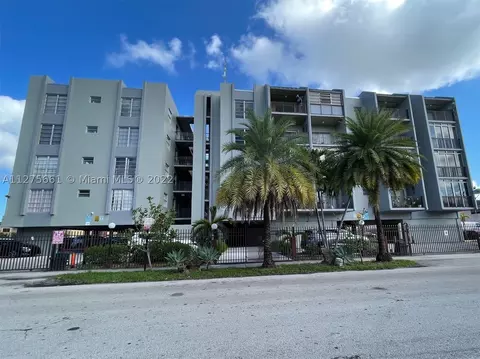 305 W 68th St #520, Hialeah, FL 33014 photo 1