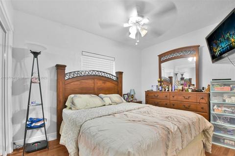 568 E 15th St, Hialeah, FL 33010 photo 17