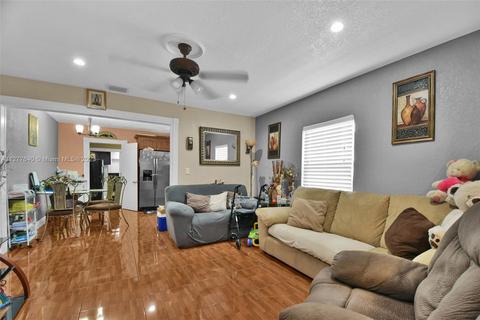568 E 15th St, Hialeah, FL 33010 photo 9