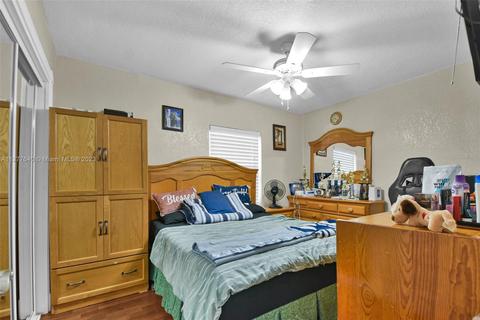 568 E 15th St, Hialeah, FL 33010 photo 18