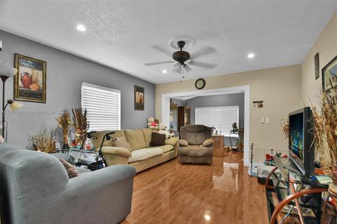 568 E 15th St, Hialeah, FL 33010 photo 28