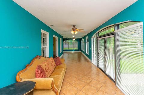 45 Olive Dr, Hialeah, FL 33010 photo 13