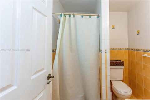 45 Olive Dr, Hialeah, FL 33010 photo 45