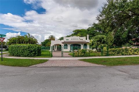 45 Olive Dr, Hialeah, FL 33010 photo 4