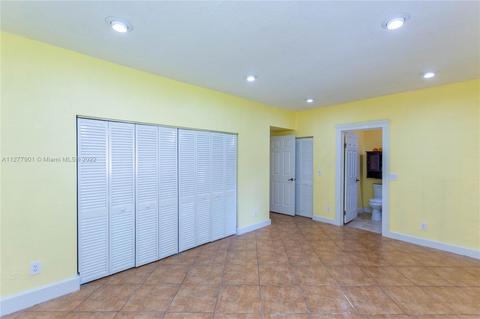 45 Olive Dr, Hialeah, FL 33010 photo 38