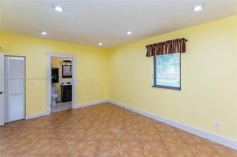 45 Olive Dr, Hialeah, FL 33010 photo 37