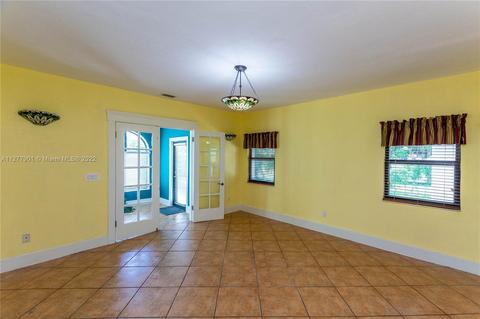45 Olive Dr, Hialeah, FL 33010 photo 23