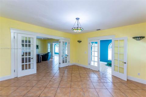 45 Olive Dr, Hialeah, FL 33010 photo 24