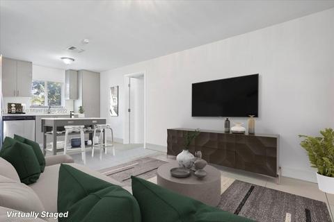 2410 Mayo St, Hollywood, FL 33020