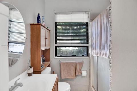 550 E 38th St, Hialeah, FL 33013 photo 14
