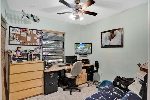 550 E 38th St, Hialeah, FL 33013 photo 17