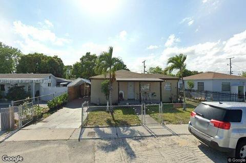 4814 E 9th Ln, Hialeah, FL 33013 photo 1