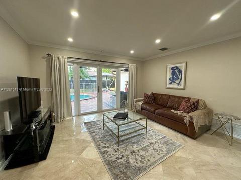 6963 Seagrape Ter, Miami Lakes, FL 33014 photo 9