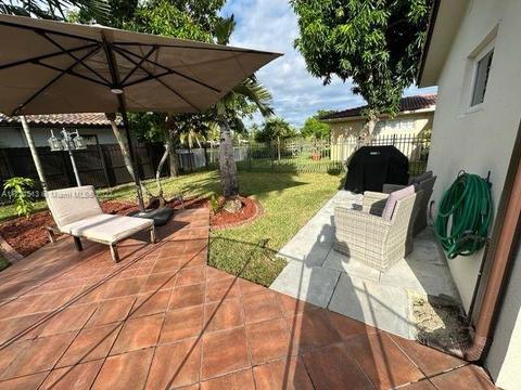 6963 Seagrape Ter, Miami Lakes, FL 33014 photo 21