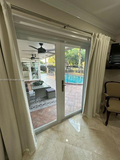 6963 Seagrape Ter, Miami Lakes, FL 33014 photo 19