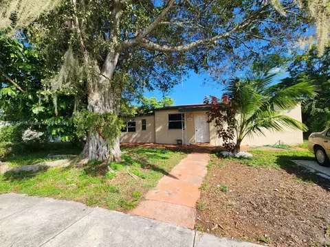 1204 NW 23rd Ter, Fort Lauderdale, FL 33311