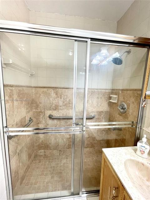 4832 E 9th Ct, Hialeah, FL 33013 photo 27