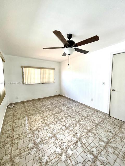 4832 E 9th Ct, Hialeah, FL 33013 photo 13