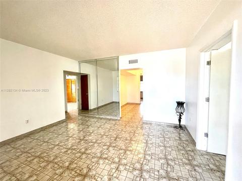 4832 E 9th Ct, Hialeah, FL 33013 photo 31