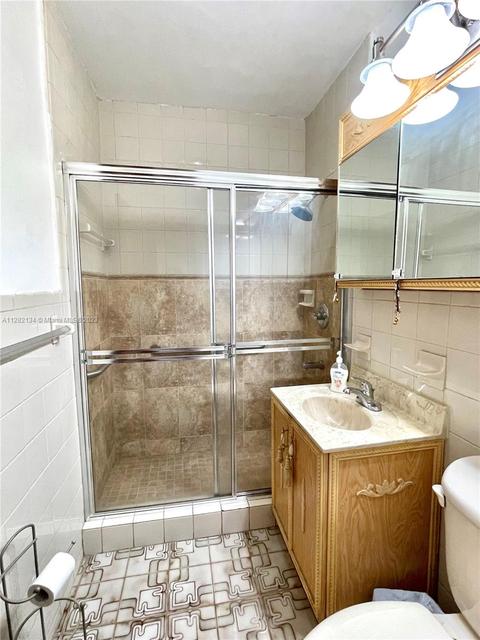 4832 E 9th Ct, Hialeah, FL 33013 photo 26