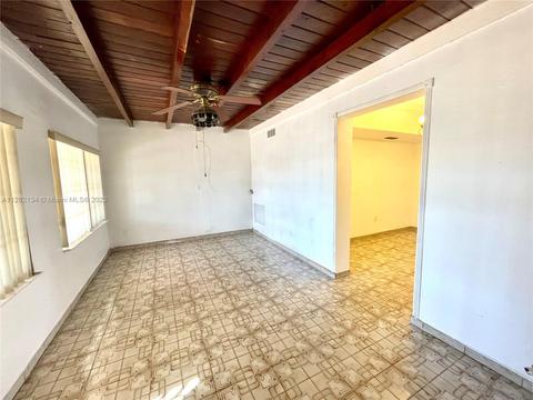 4832 E 9th Ct, Hialeah, FL 33013 photo 39