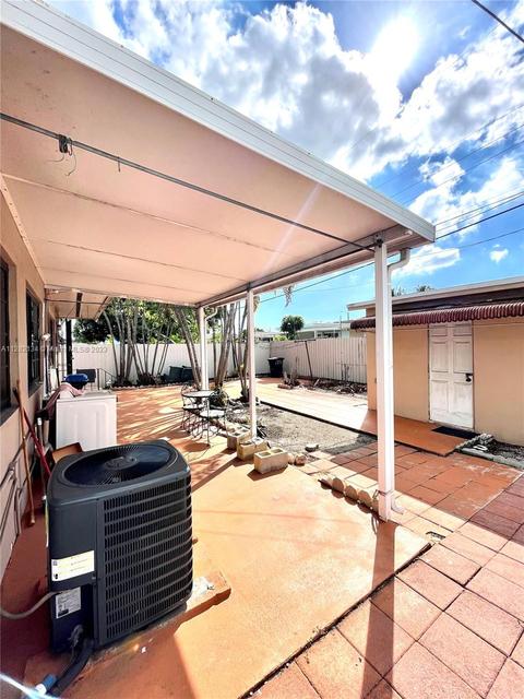 4832 E 9th Ct, Hialeah, FL 33013 photo 43