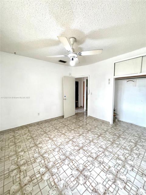 4832 E 9th Ct, Hialeah, FL 33013 photo 22