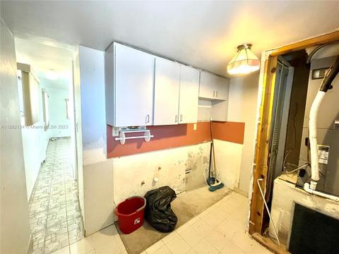 4832 E 9th Ct, Hialeah, FL 33013 photo 35