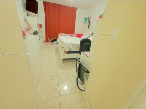440 E 23rd St #1519, Hialeah, FL 33013 photo 3
