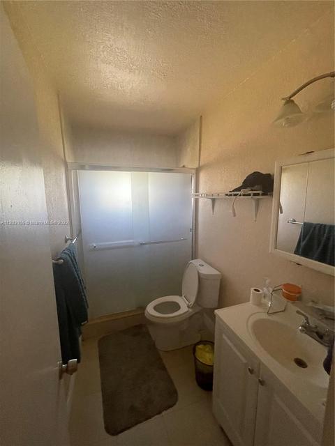 634 W 65th Dr, Hialeah, FL 33012 photo 12