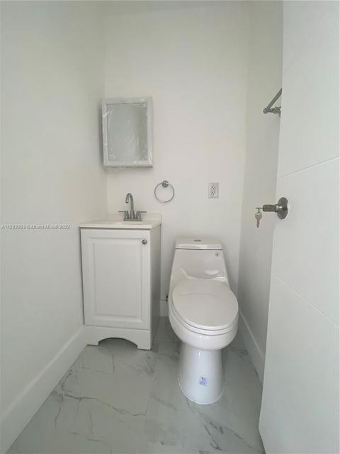 691 E 58th St, Hialeah, FL 33013 photo 15