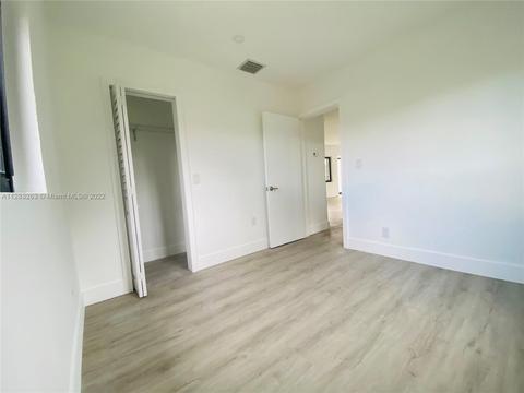 691 E 58th St, Hialeah, FL 33013 photo 16