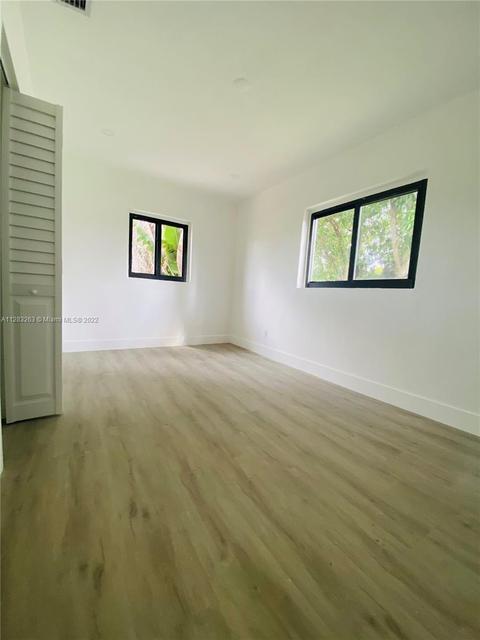 691 E 58th St, Hialeah, FL 33013 photo 23