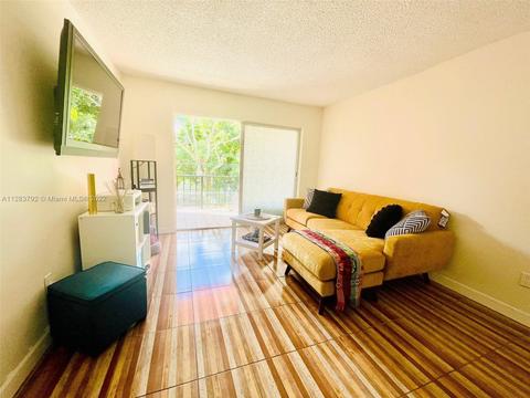 30 E 39th St #215, Hialeah, FL 33013 photo 8