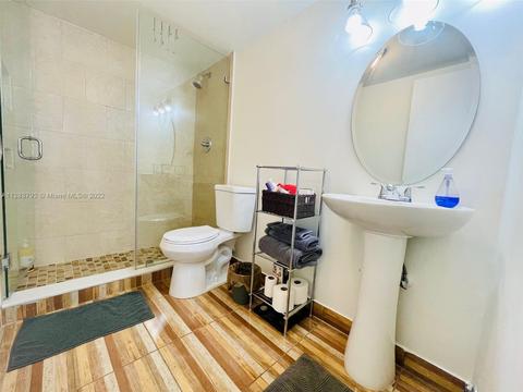 30 E 39th St #215, Hialeah, FL 33013 photo 12