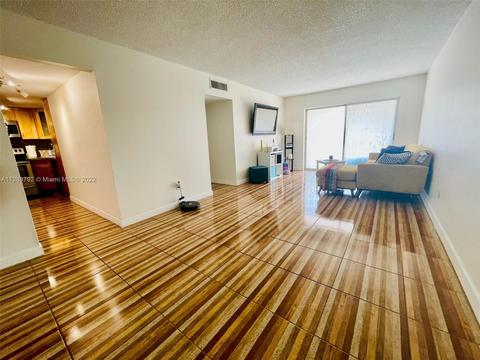 30 E 39th St #215, Hialeah, FL 33013 photo 7