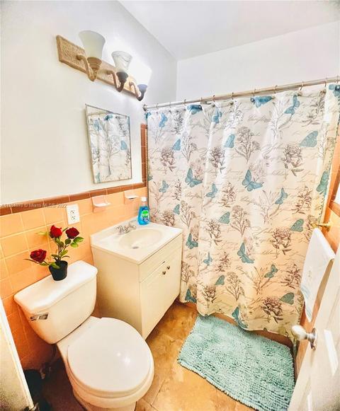 3635 E 2nd Ave, Hialeah, FL 33013 photo 13