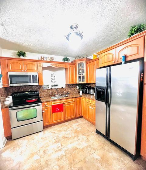 3635 E 2nd Ave, Hialeah, FL 33013 photo 6