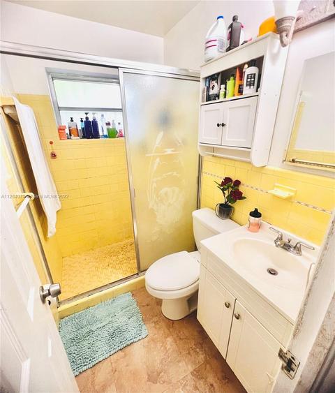 3635 E 2nd Ave, Hialeah, FL 33013 photo 16