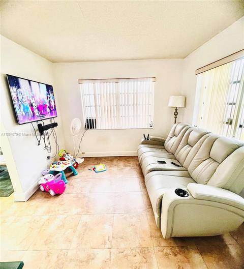 3635 E 2nd Ave, Hialeah, FL 33013 photo 14