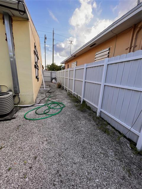 85 E 10th St, Hialeah, FL 33010 photo 10