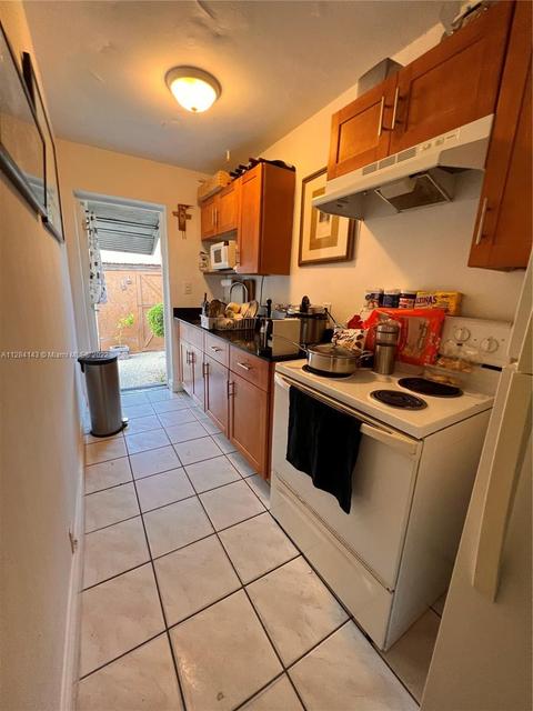 85 E 10th St, Hialeah, FL 33010 photo 1