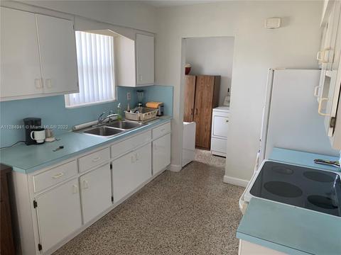 4095 E 2nd Ave, Hialeah, FL 33013 photo 2
