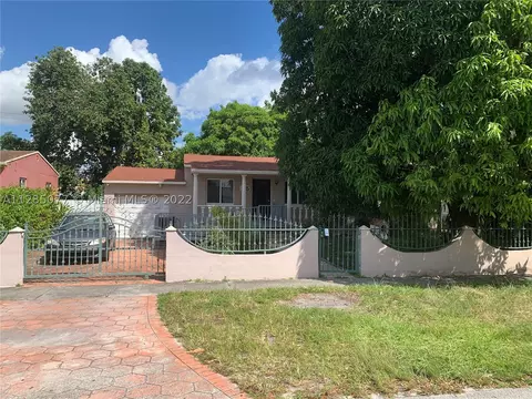 335 W 64th St, Hialeah, FL 33012 photo 1