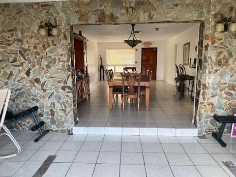 1105 W 69th Pl, Hialeah, FL 33014 photo 7