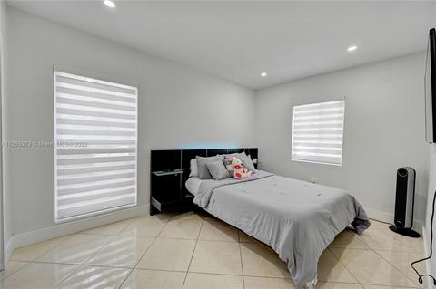 810 W 67th St, Hialeah, FL 33012 photo 20