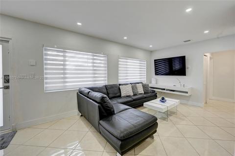 810 W 67th St, Hialeah, FL 33012 photo 7