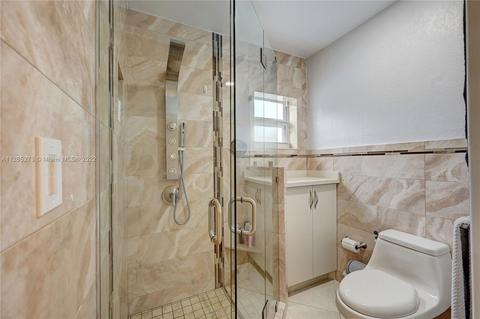 810 W 67th St, Hialeah, FL 33012 photo 14